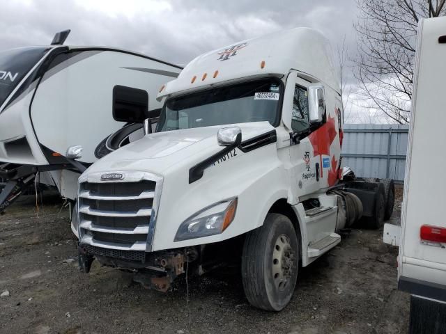 2021 Freightliner Cascadia 126