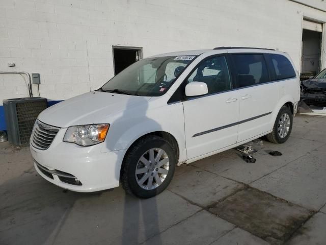 2016 Chrysler Town & Country Touring