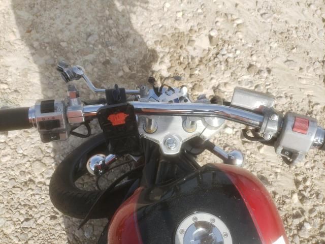 1999 Suzuki VZ800