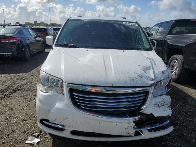 2016 Chrysler Town & Country Touring