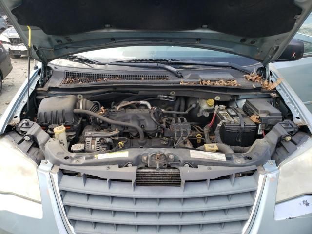 2008 Chrysler Town & Country LX