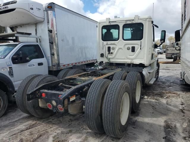 2016 Freightliner Cascadia 125