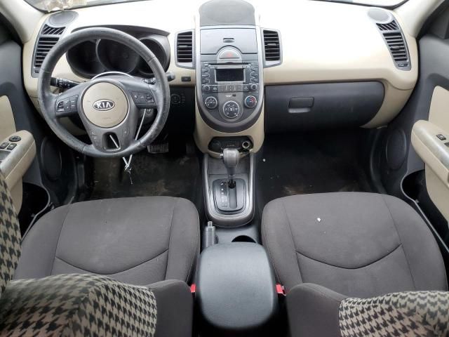 2010 KIA Soul +