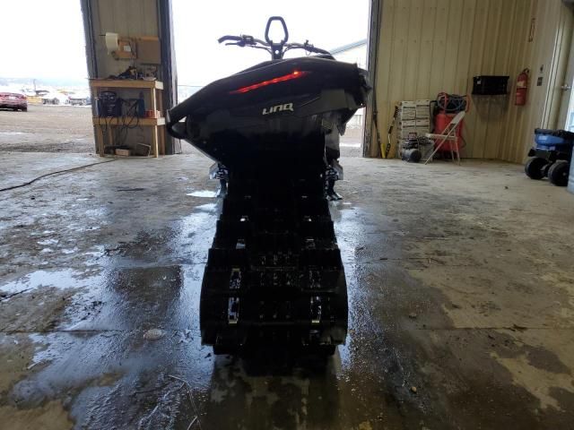 2018 Skidoo Summit 800