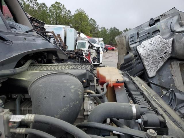 2018 Freightliner Cascadia 113