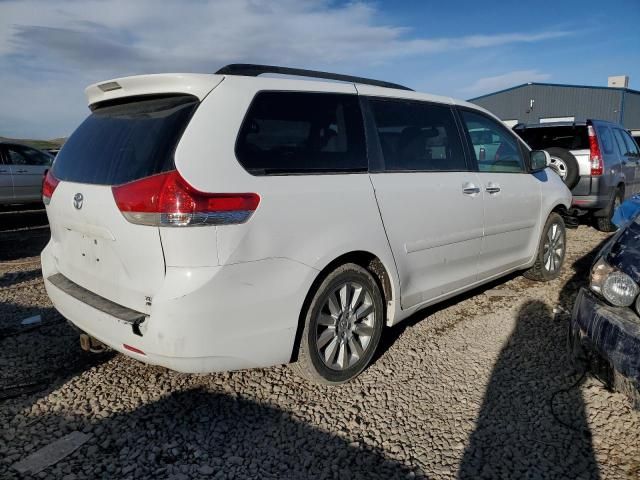 2013 Toyota Sienna XLE