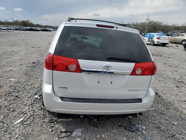 2008 Toyota Sienna XLE