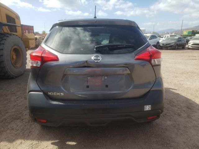 2019 Nissan Kicks S