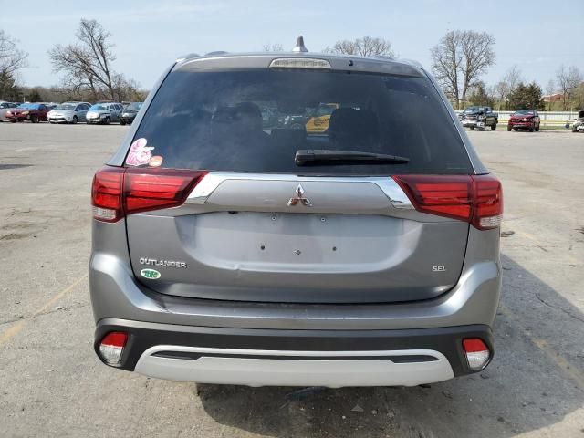 2020 Mitsubishi Outlander SE