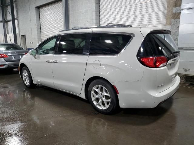 2017 Chrysler Pacifica Touring L Plus