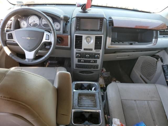 2009 Chrysler Town & Country Touring