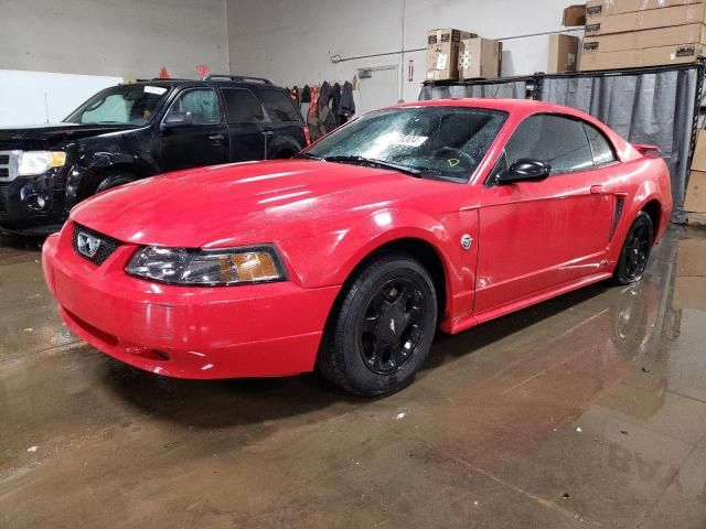 2004 Ford Mustang