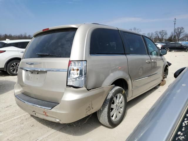 2013 Chrysler Town & Country Touring