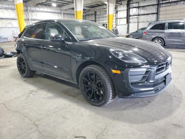 2023 Porsche Macan Base