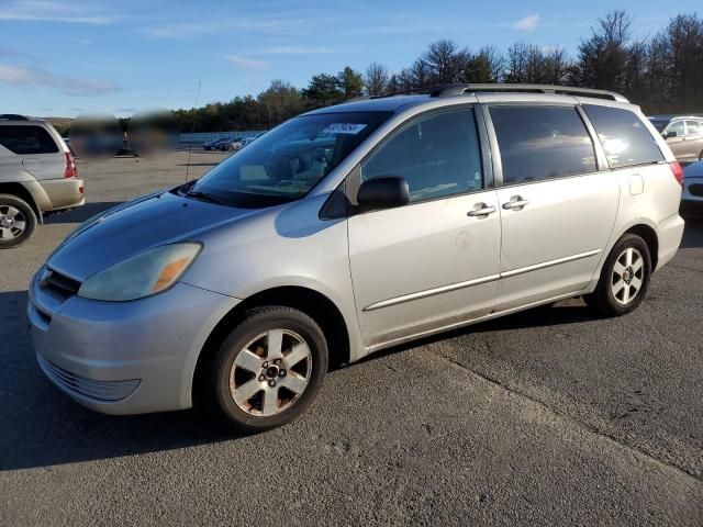 2004 Toyota Sienna CE