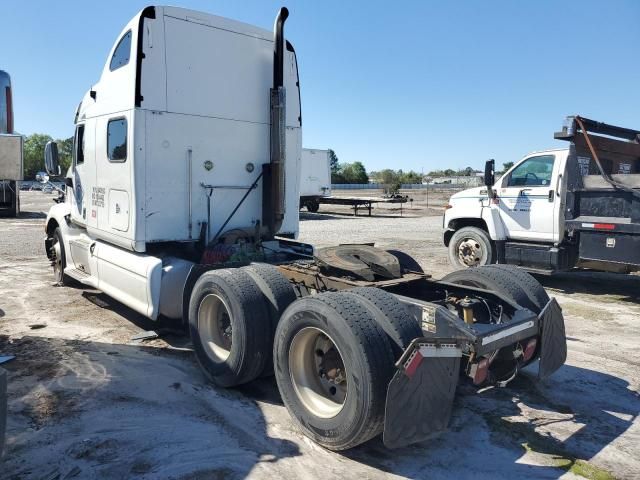 2012 Peterbilt 587