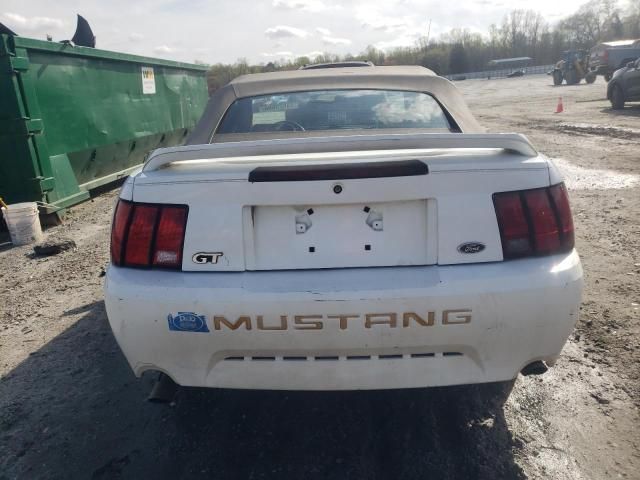 2000 Ford Mustang GT