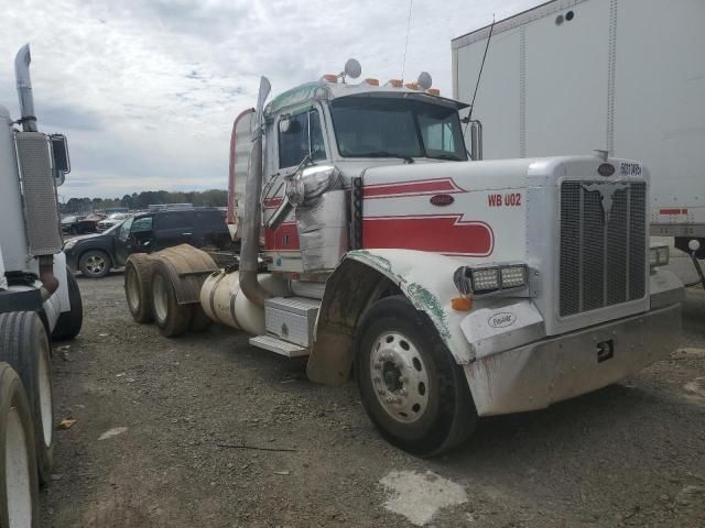 2004 Peterbilt 379 Semi Truck