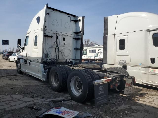 2018 Freightliner Cascadia 125