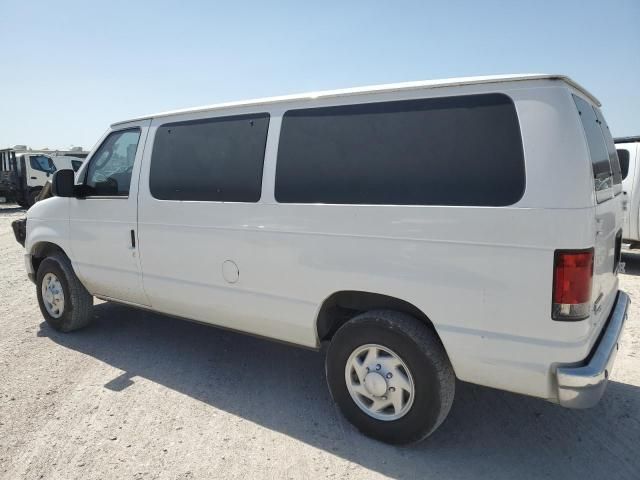 2014 Ford Econoline E350 Super Duty Wagon