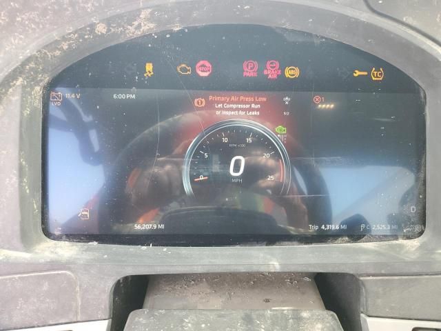 2024 Kenworth T880 Semi Truck