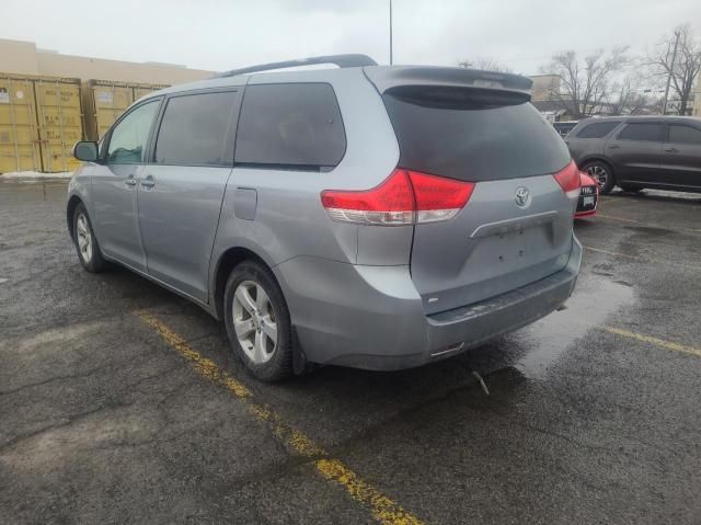 2011 Toyota Sienna LE