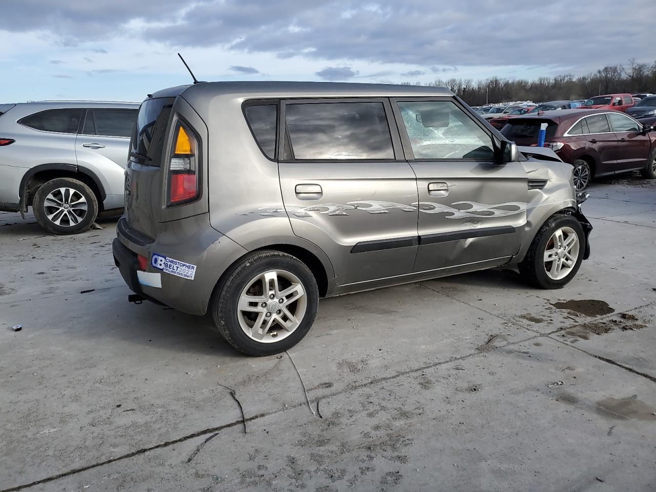 2010 KIA Soul +