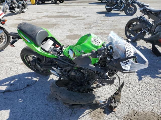 2025 Kawasaki EX650 P