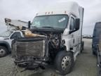 2018 Freightliner Cascadia 126 Semi Truck