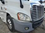 2016 Freightliner Cascadia 125 Semi Truck