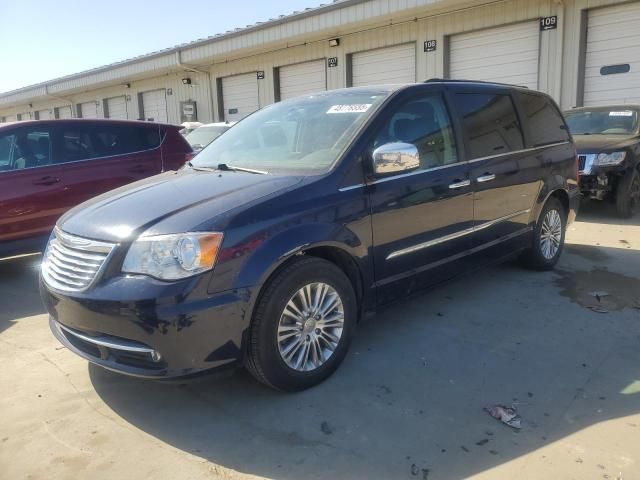 2013 Chrysler Town & Country Touring L