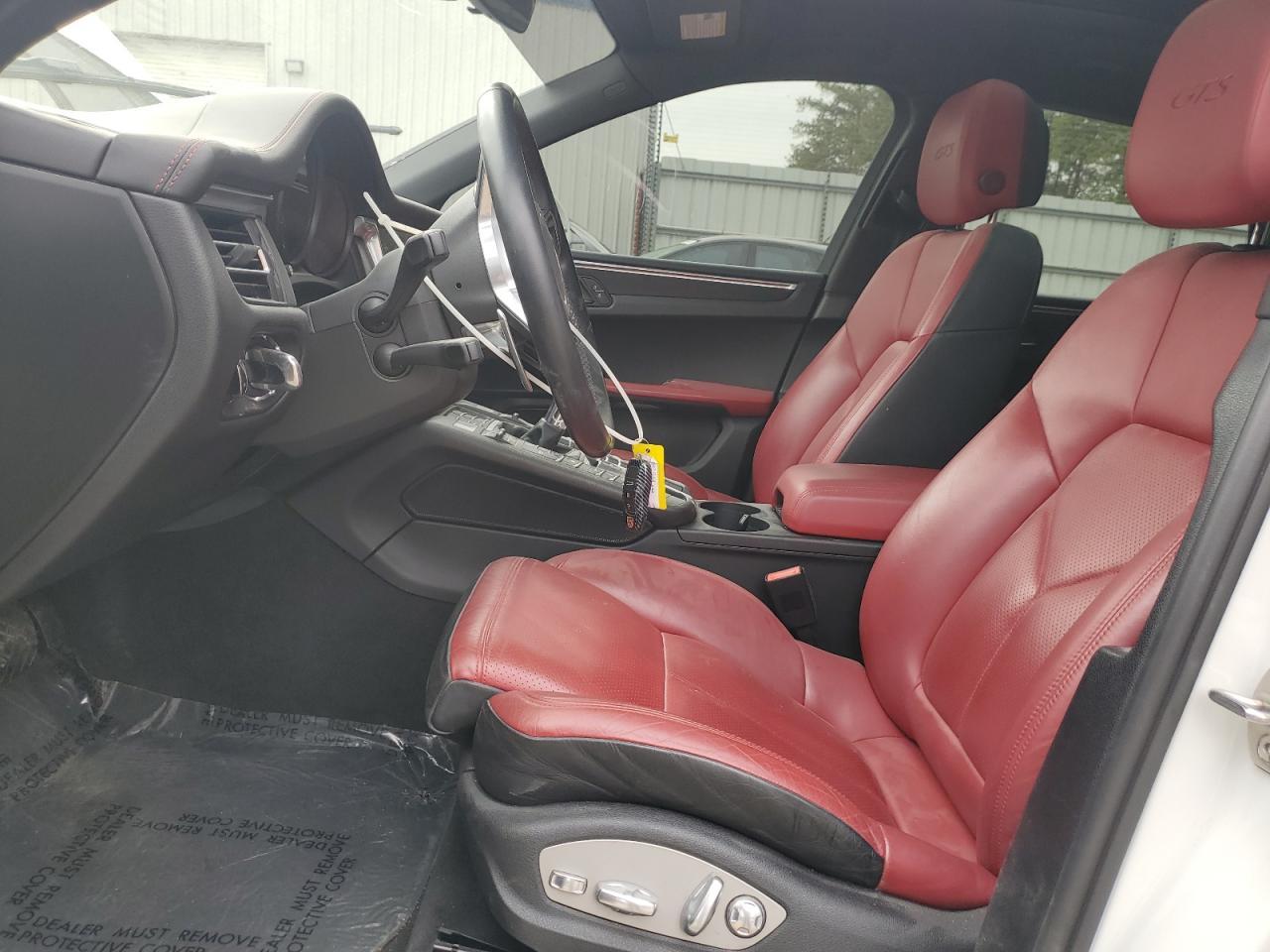 2021 Porsche Macan gts