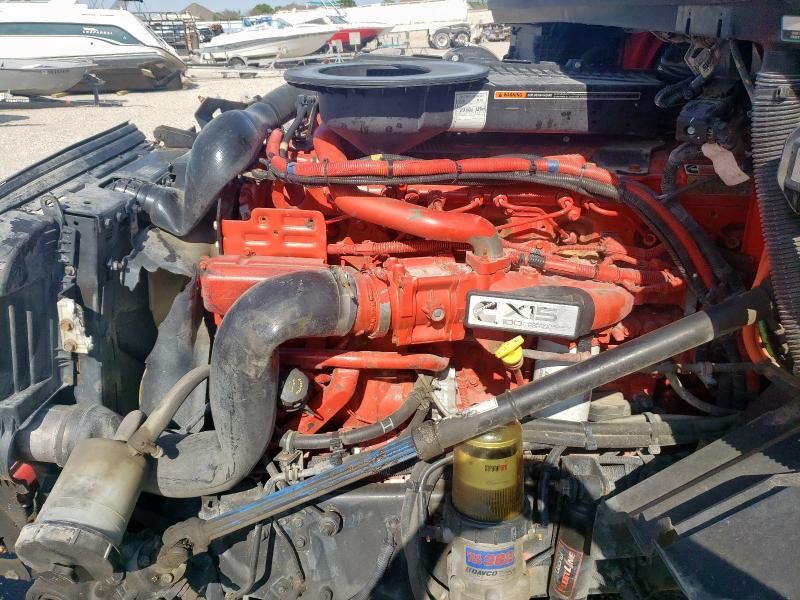 2020 International LT625