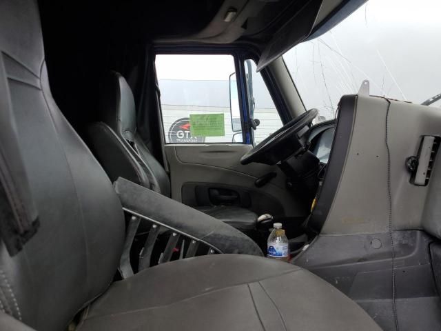 2015 International Prostar Semi Truck