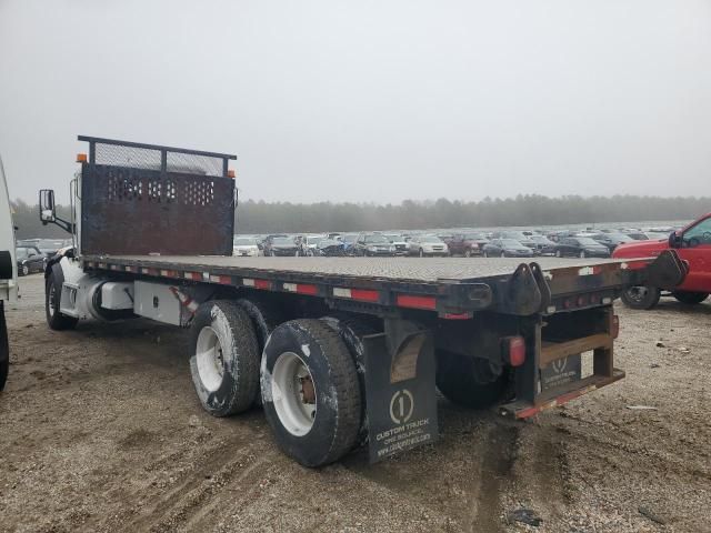 2020 Peterbilt 567 Flatbed Truck