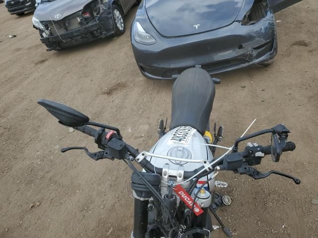 2022 Ducati Scrambler Desert Sled