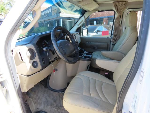 2009 Ford Econoline E350 Super Duty Van