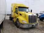 2017 Peterbilt 579 Semi Truck