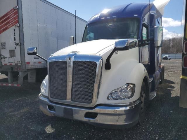 2022 Kenworth T680 Semi Truck