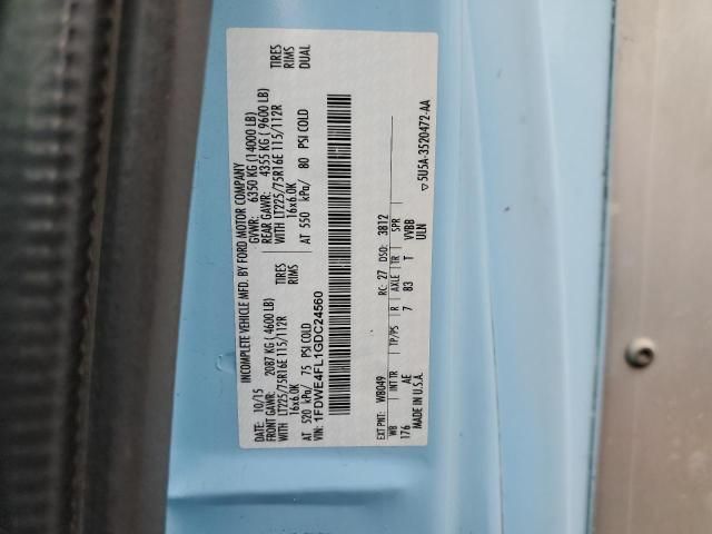 2016 Ford Econoline E450 Super Duty Cutaway Van