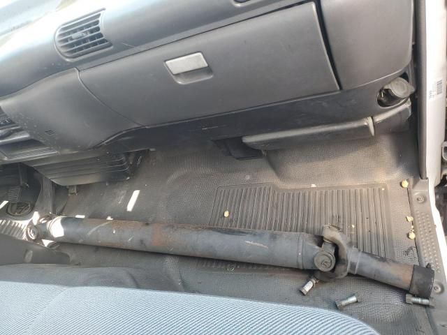 2001 Isuzu NPR