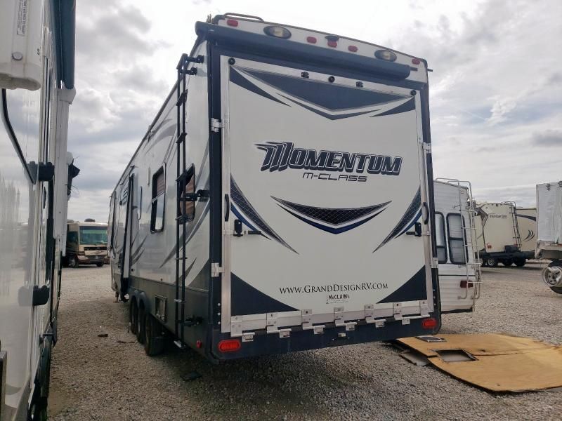 2016 Gran Momentum