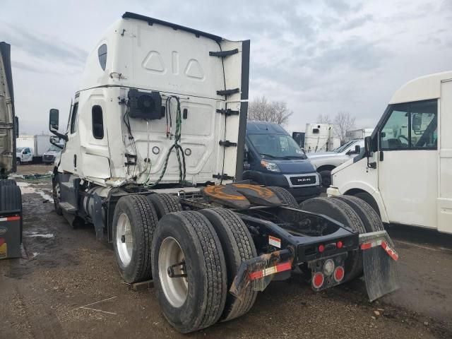 2022 Freightliner Cascadia Semi Truck