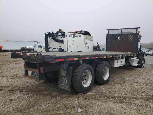 2020 Peterbilt 567 Flatbed Truck