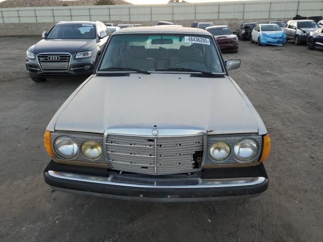 1982 Mercedes-Benz 240 D