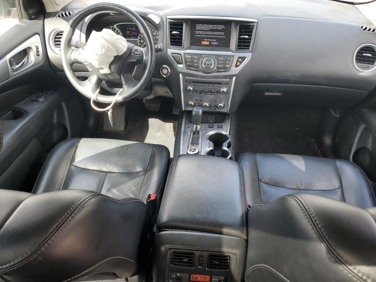 2018 Nissan Pathfinder s