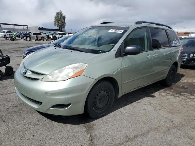 2010 Toyota Sienna CE