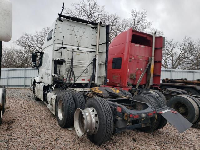 2022 Volvo VNR Semi Truck