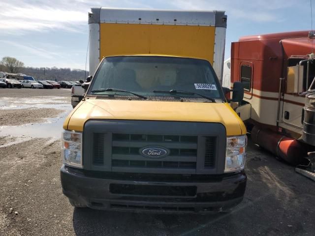 2019 Ford Econoline E350 Super Duty Cutaway Van