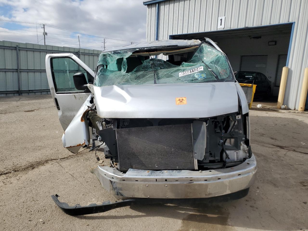 2023 Chevrolet Express G2500 LS